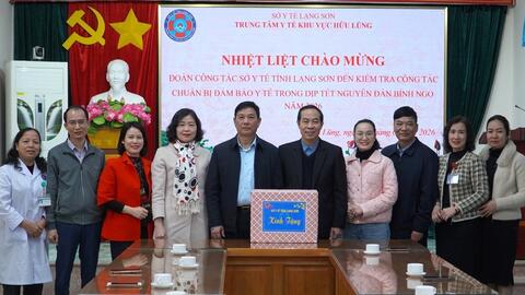 Sở Y tế kiểm tra và chúc Tết tại Trung tâm Y tế khu vực Hữu Lũng và Chi Lăng