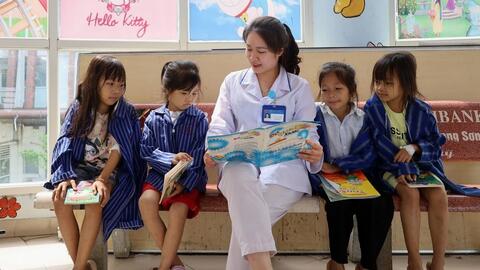 Hưởng ứng Ngày Sách và Văn hóa đọc Việt Nam tại Bệnh viện Đa khoa tỉnh Lạng Sơn