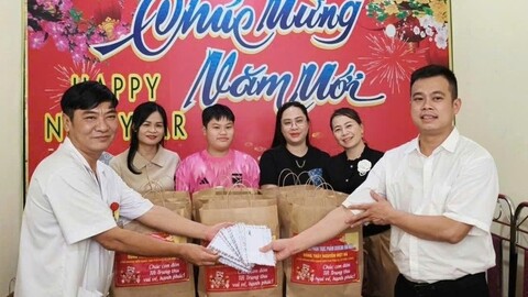 Trung thu ấm áp yêu thương dành tặng các bệnh nhi tại Trung tâm Y tế khu vực Hữu Lũng