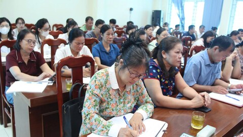 Tập huấn nâng cao năng lực y tế lao động, chăm sóc sức khỏe người lao động và phòng, chống bệnh nghề nghiệp